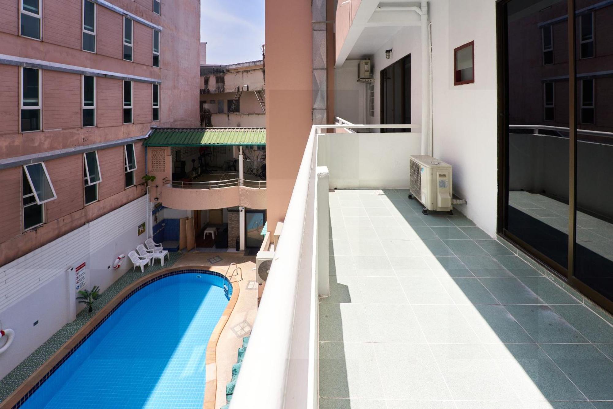 Lime Hotell 3*