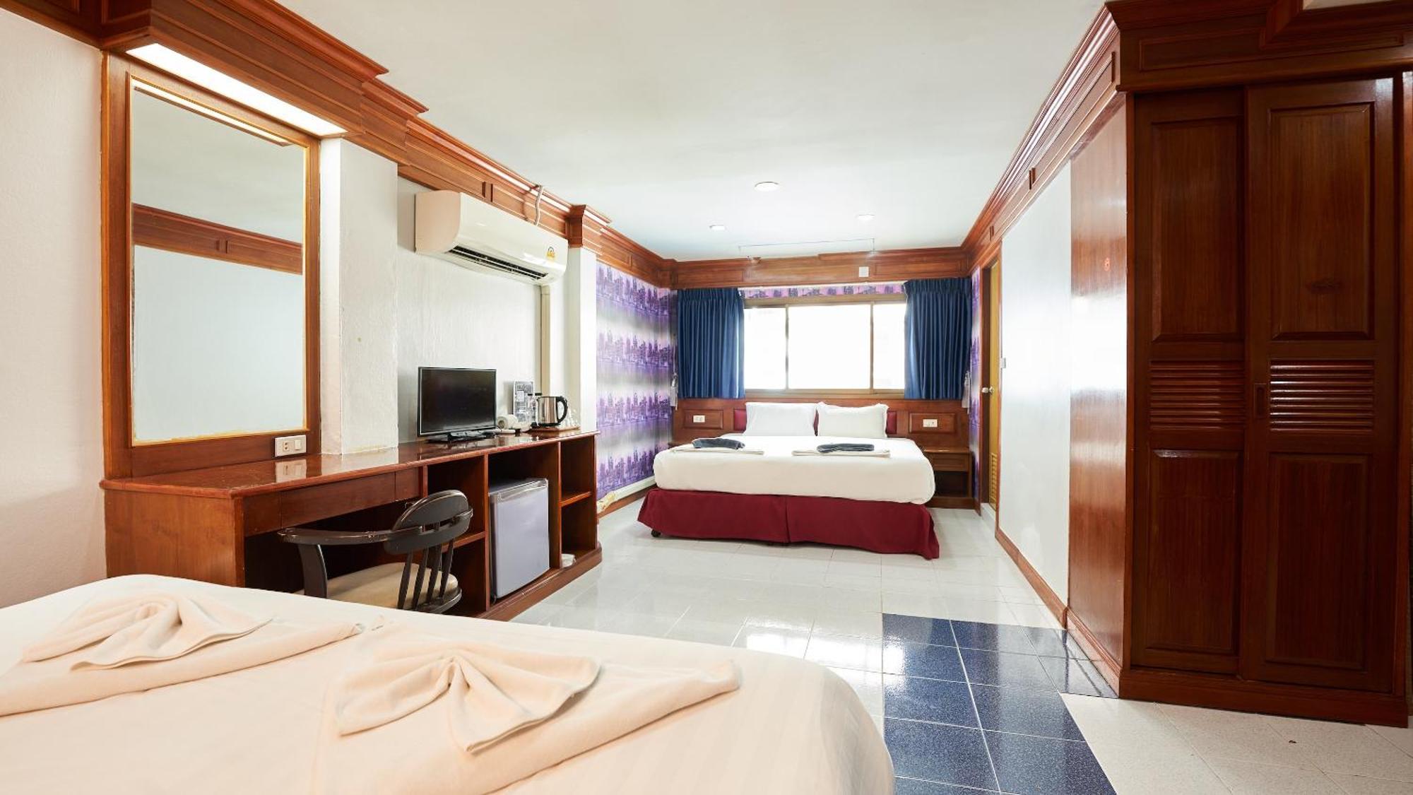Lime Hotel