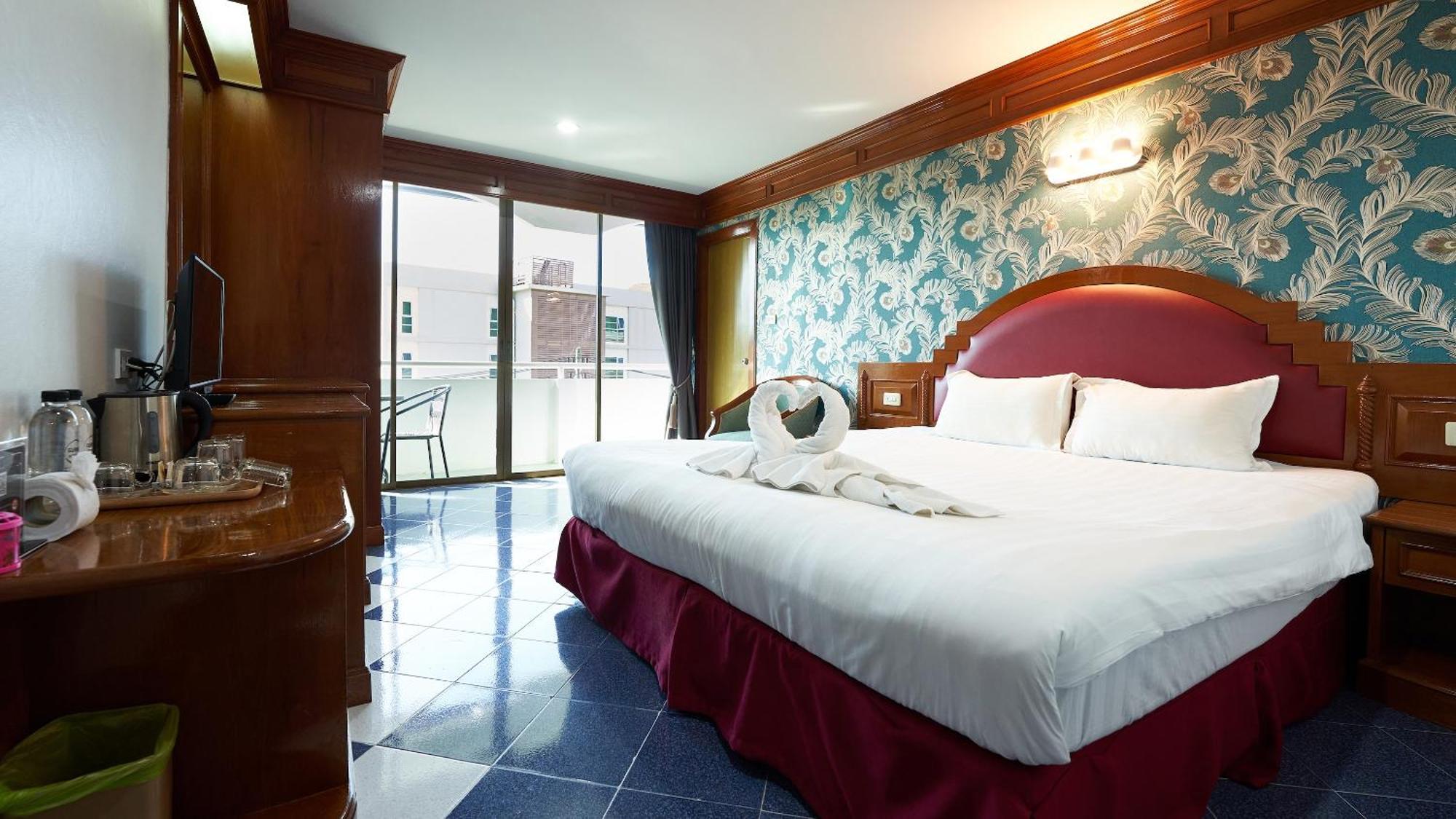 Lime Hotel 3*
