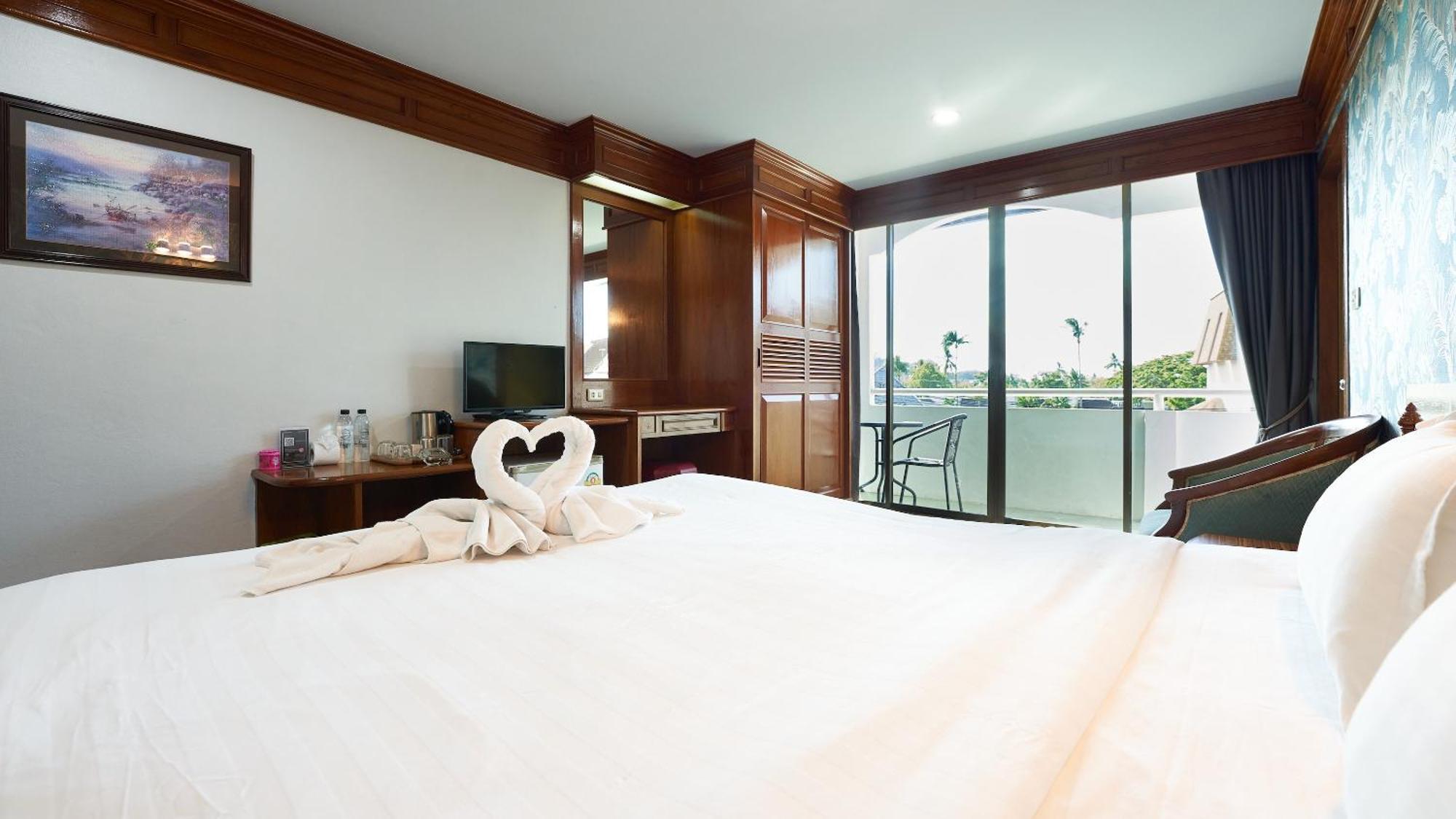 Khách sạn Lime 3*