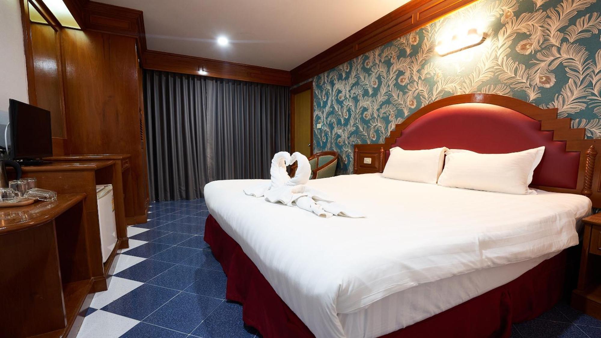 Khách sạn Lime Patong