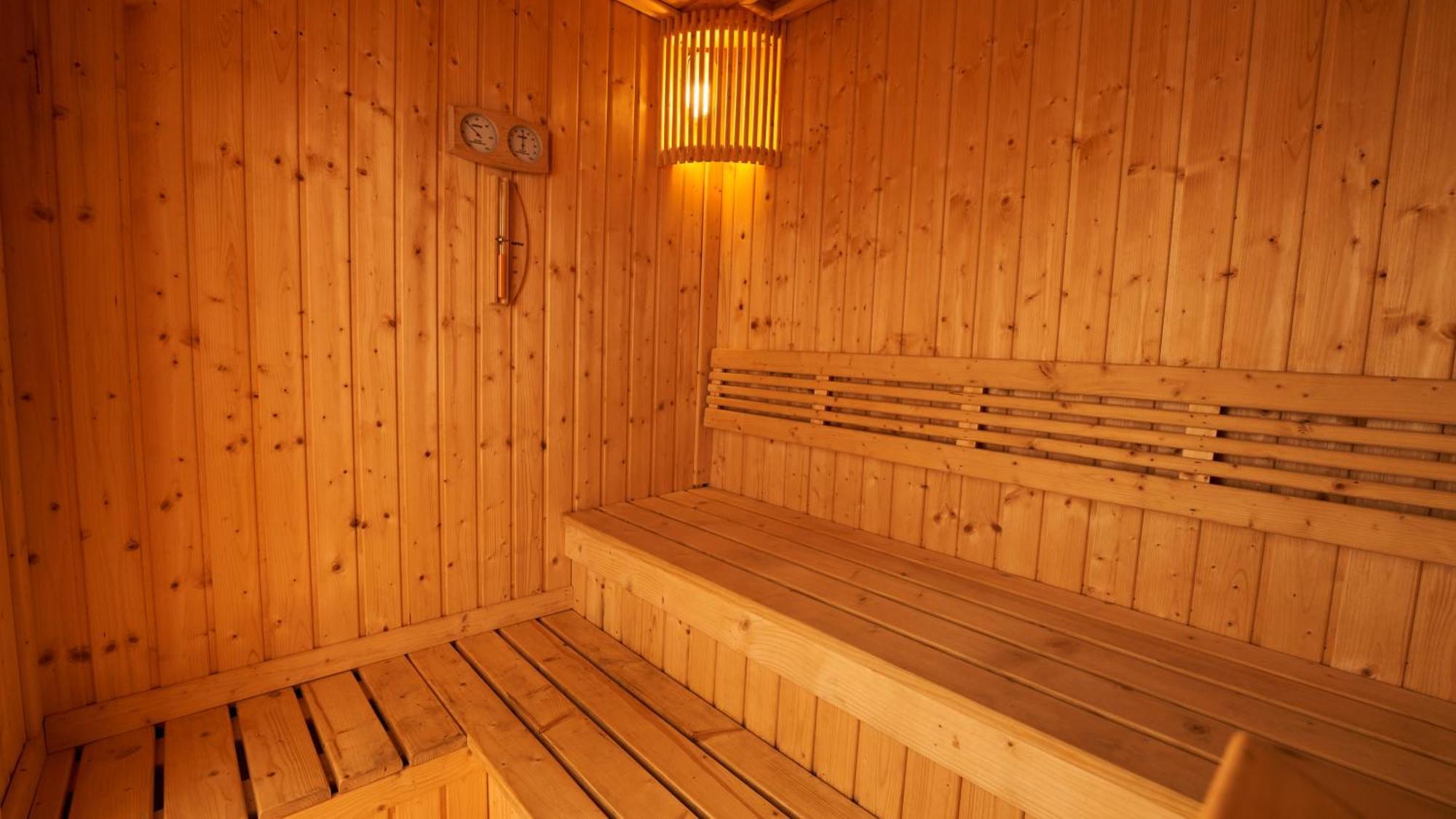 Khách sạn Lime 3*
