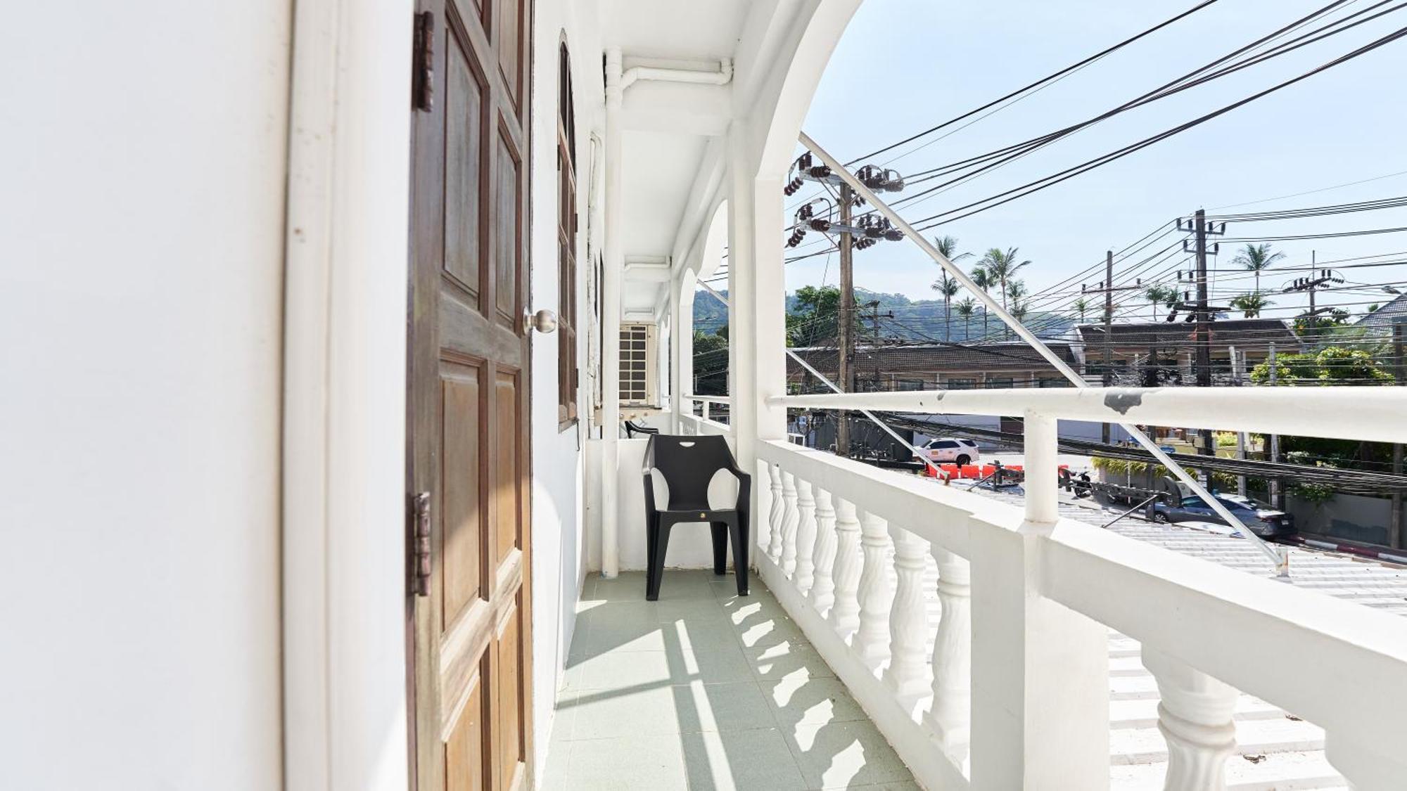 Lime Khách sạn Patong